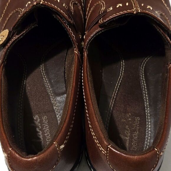 Clarks Bendables Brown Leather Slip On Comfort Shoes Size 8 - Picture 2 of 6